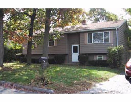 22 E Drumlin, Springfield, MA 01108 photo 1