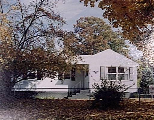 137 Middle St, Springfield, MA 01104 photo 1