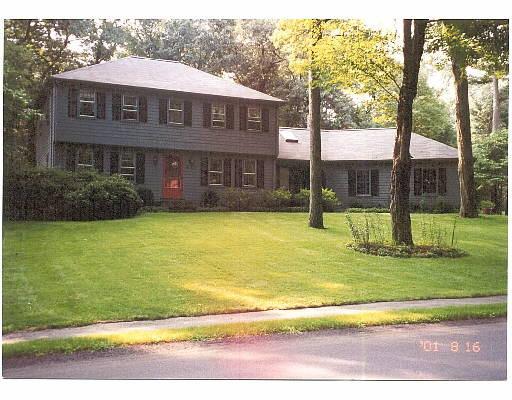 22 Winfield St, Hingham, MA 02043 photo 1
