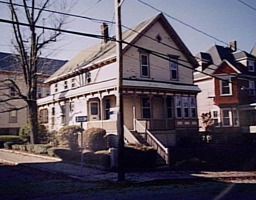 391 Middle St, Fall River, MA 02724 photo 1