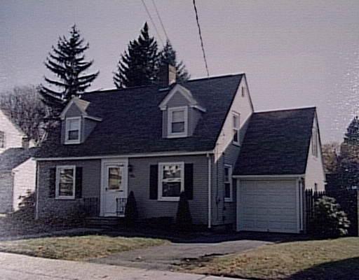 67 Monroe St, Chicopee, MA 01020 photo 1