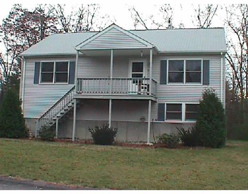 18 Robin Dr, Douglas, MA 01516 photo 1