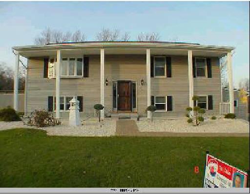 32 Jesse Rd, Dudley, MA 01571 photo 1