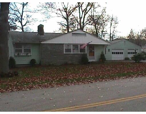 831 Spring St, North Dighton, MA 02764 photo 1
