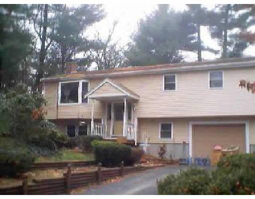 27 Murray Cir, Raynham, MA 02767 photo 1
