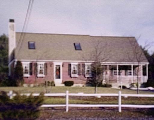 37 Thomas Rd, Berkley, MA 02779 photo 1