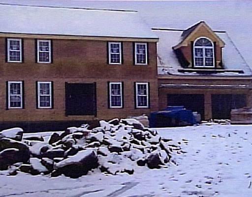 52 Blueberry Hl, Webster, MA 01570 photo 1