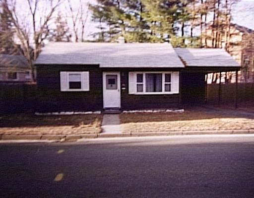 23 Pine St, Florence, MA 01062 photo 1