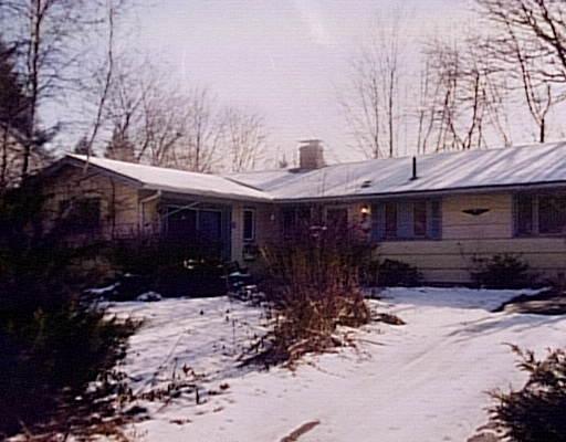 7 Robert Rd, Framingham, MA 01702 photo 1