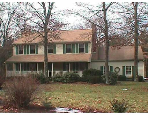 7 Pine Needle Dr, Mendon, MA 01756 photo 1