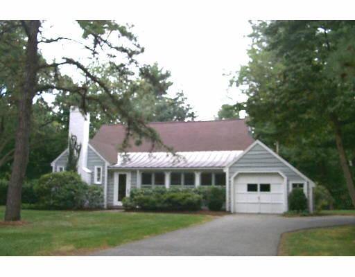 21 Berkeley Rd, Wellesley, MA 02482 photo 1