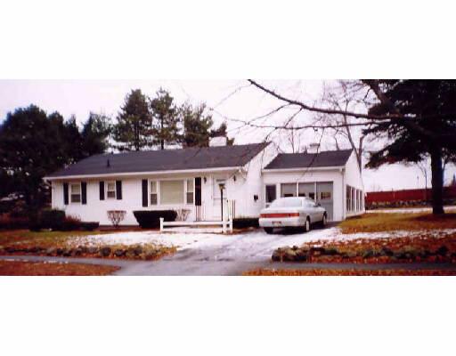 22 Wayside Dr, Danvers, MA 01923 photo 1