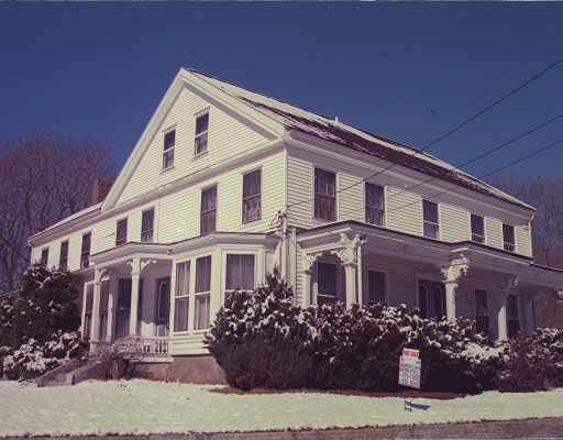 10 N Main St, Upton, MA 01568 photo 1