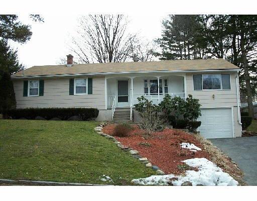 11 Balboa Dr, Springfield, MA 01119 photo 1