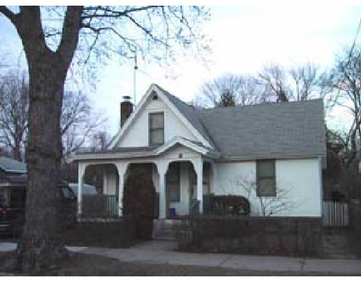 65 Eddy St, Springfield, MA 01104 photo 1