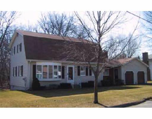 33 Voss Ave, Chicopee, MA 01020 photo 1