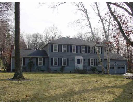 14 Edwards Rd, Mendon, MA 01756 photo 1