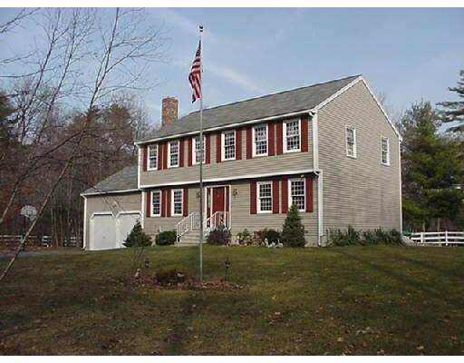 267 North St, Upton, MA 01568 photo 1