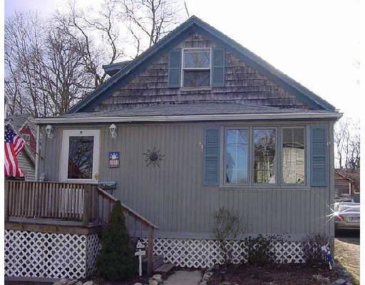 2 Goldsmith Ave, Beverly, MA 01915 photo 1