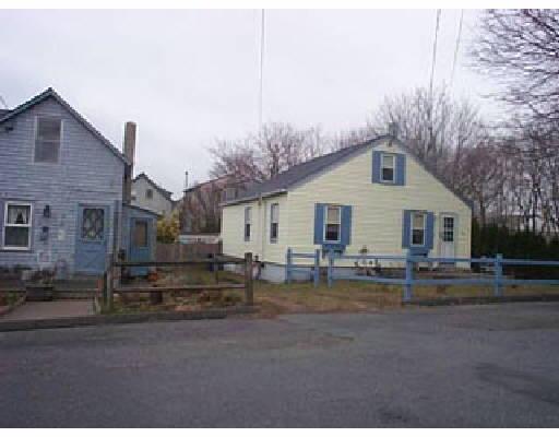 54 Assonet St, Fall River, MA 02724 photo 1