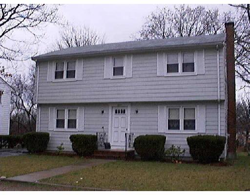 15 Rowen St, Dedham, MA 02026 photo 1