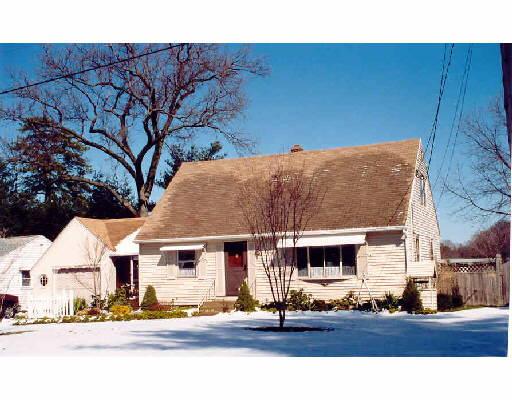 157 Bridle Path Rd, Springfield, MA 01118 photo 1