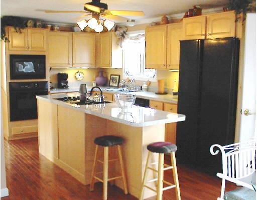 37 Mcguire Rd, Sutton, MA 01590 photo 3
