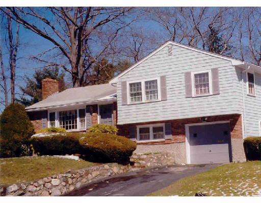177 Robert Rd, Dedham, MA 02026 photo 1