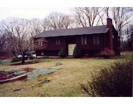 7 Asylum St, Mendon, MA 01756 photo 1