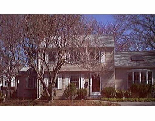 22 Netta Rd, Dedham, MA 02026 photo 1