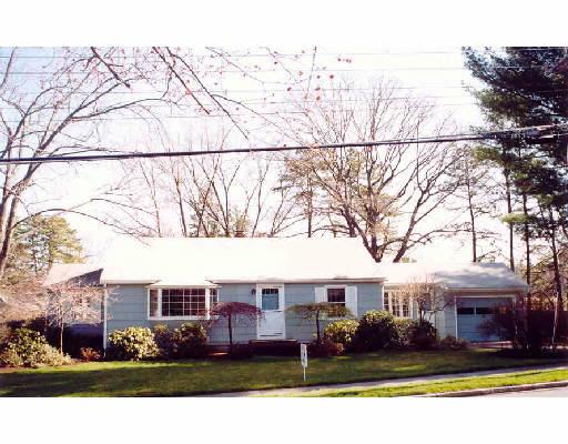 247 Tiffany St, Springfield, MA 01108 photo 1