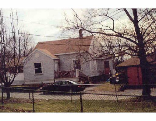 9 Wormstead St, Saugus, MA 01906 photo 1