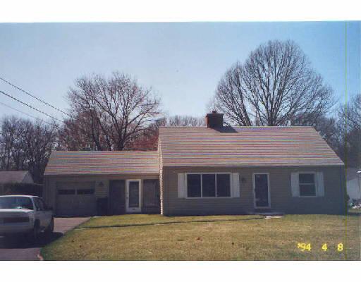 324 Winton St, Springfield, MA 01118 photo 1