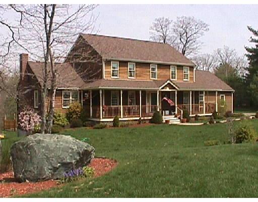 12 Massasoit Way, Mendon, MA 01756 photo 1