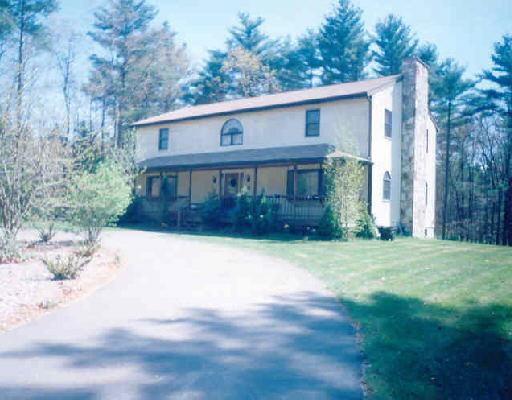 81 Mohawk Dr, Westport, MA 02790 photo 1