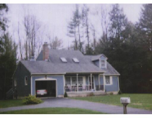 32 Carillon Cir, Easthampton, MA 01027 photo 1