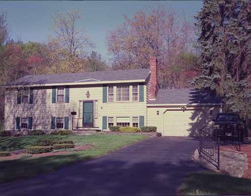 9 Elda Rd, Framingham, MA 01701 photo 1