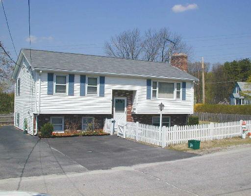 7 Virginia Ave, Woonsocket, RI 02895 photo 1