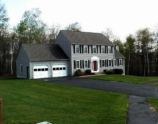 47 Wildflower Dr, Sutton, MA 01590 photo 1