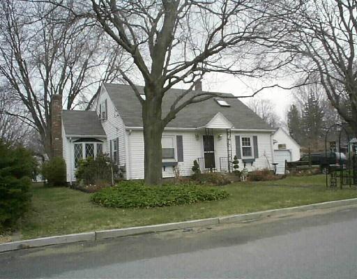 2 Exeter Dr, Auburn, MA 01501 photo 1