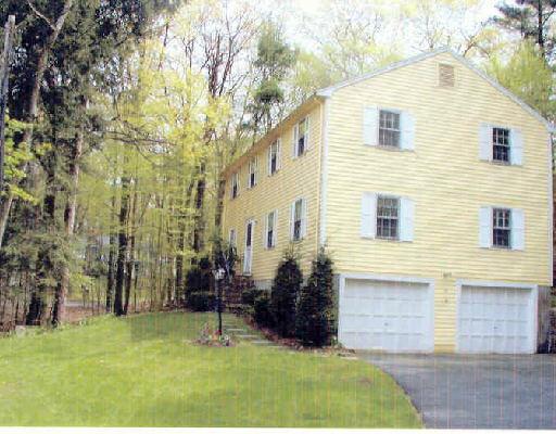 19 Carter Dr, Framingham, MA 01701 photo 1