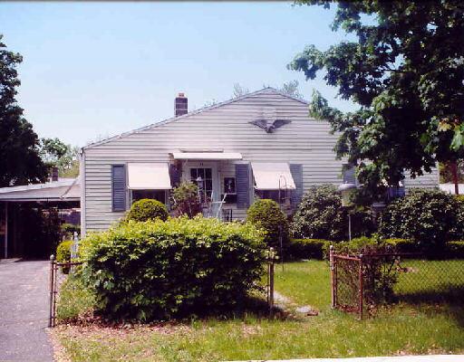 164 Middle St, Springfield, MA 01104 photo 1