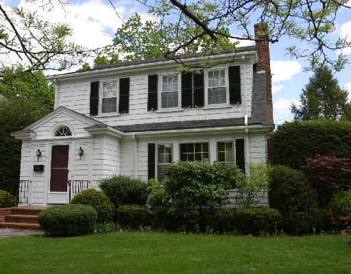 54 Bradford St, Needham, MA 02492 photo 1