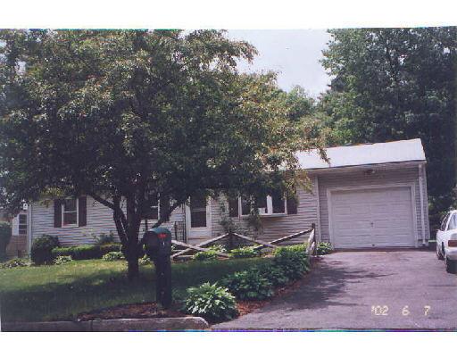 176 Hanson Dr, Springfield, MA 01128 photo 1