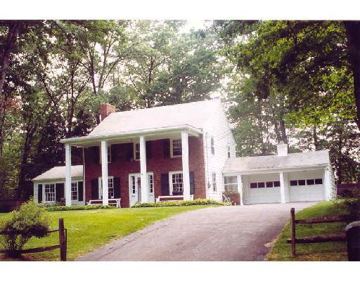 232 Burt Rd, Springfield, MA 01118 photo 1