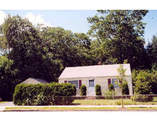 1034 Carew St, Springfield, MA 01104 photo 1
