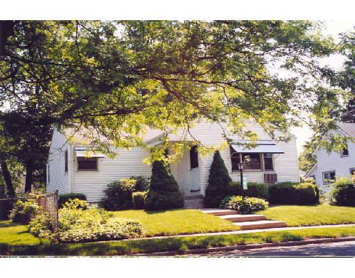97 Audubon St, Springfield, MA 01108 photo 1