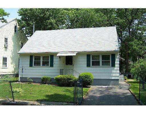 45 Windemere, Springfield, MA 01104 photo 1