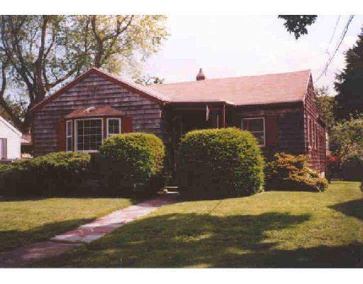 35 Bubier Rd, Marblehead, MA 01945 photo 1