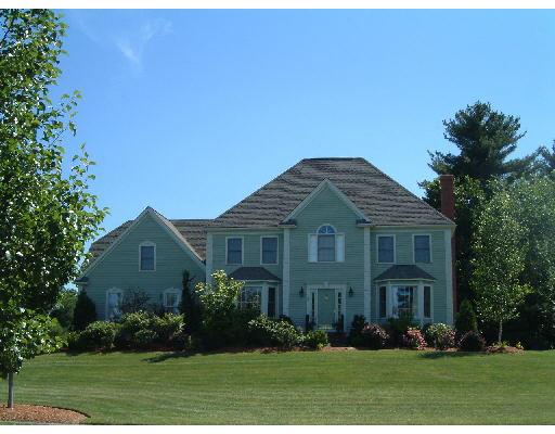 2 Crystal Dr, Franklin, MA 02038 photo 1